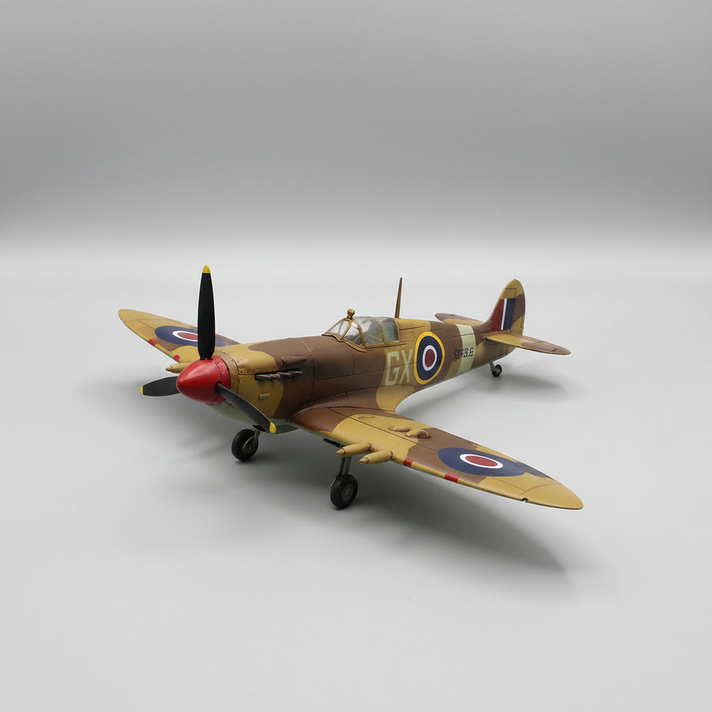 Brand new airplane ornament - hanrattycraftsgifts.co.uk