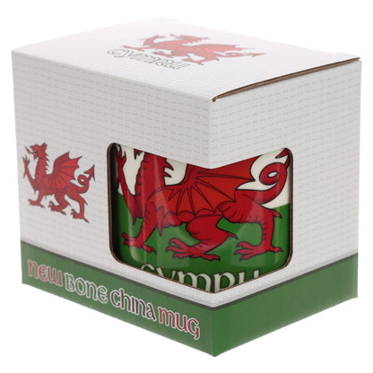 Puckator Wales Welsh Dragon Cymru Porcelain Tea Coffee Mug - Funny Home Accessories - Cute Gifts for Girlfriend - Large Mugs for Men Women Hot Drinks - Cute Cups Presents - Secret Santa Gift Cup Set