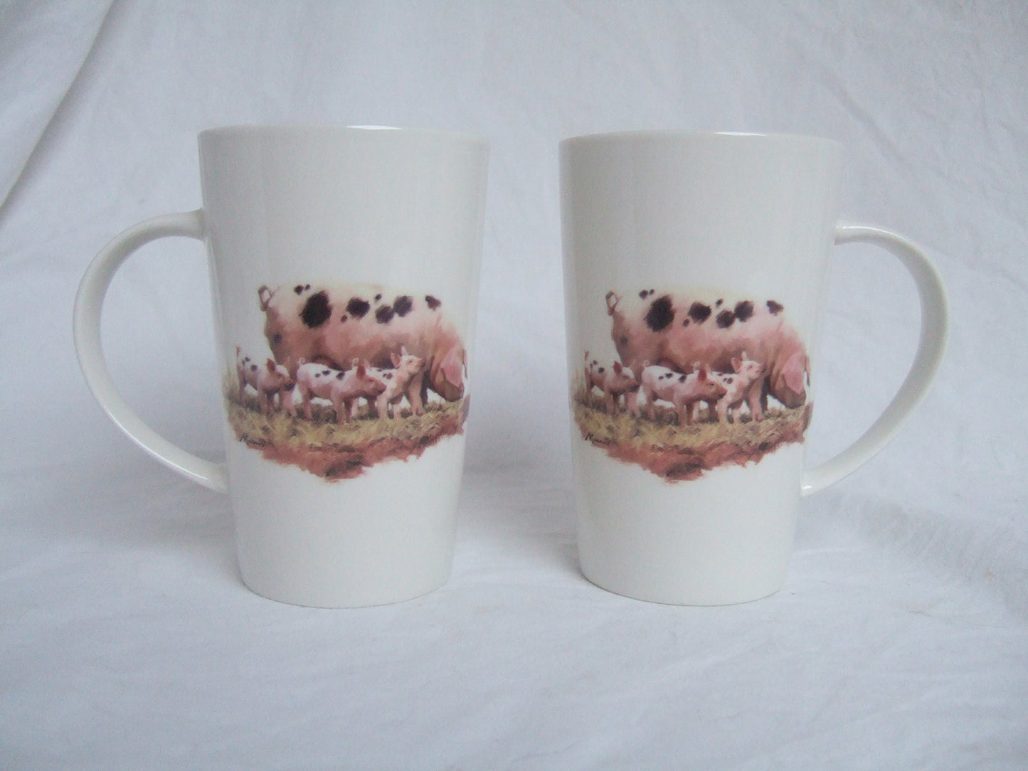 Set of 2 Fine China Latte Mugs - Pig and Piglets Design
