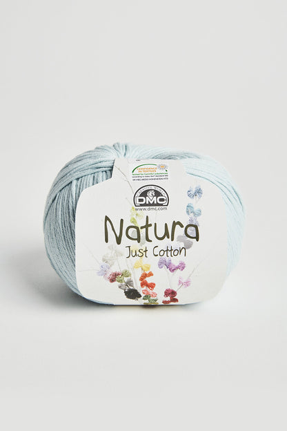 DMC Natura 50g N12 Light Green 155m 50g