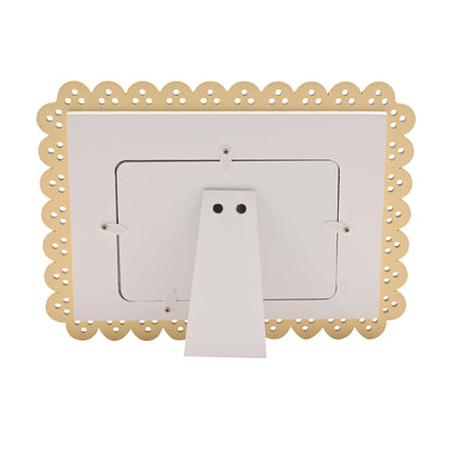 Petit Cheri - Scallop Frame 6" x 4" Yellow - First Granchild - Memories Photo Picture Frame For Boys & Girls, Kids & Children - New Baby, Baby Shower & Birth Gifting & Homeware - H: 26cm x W: 19cm.