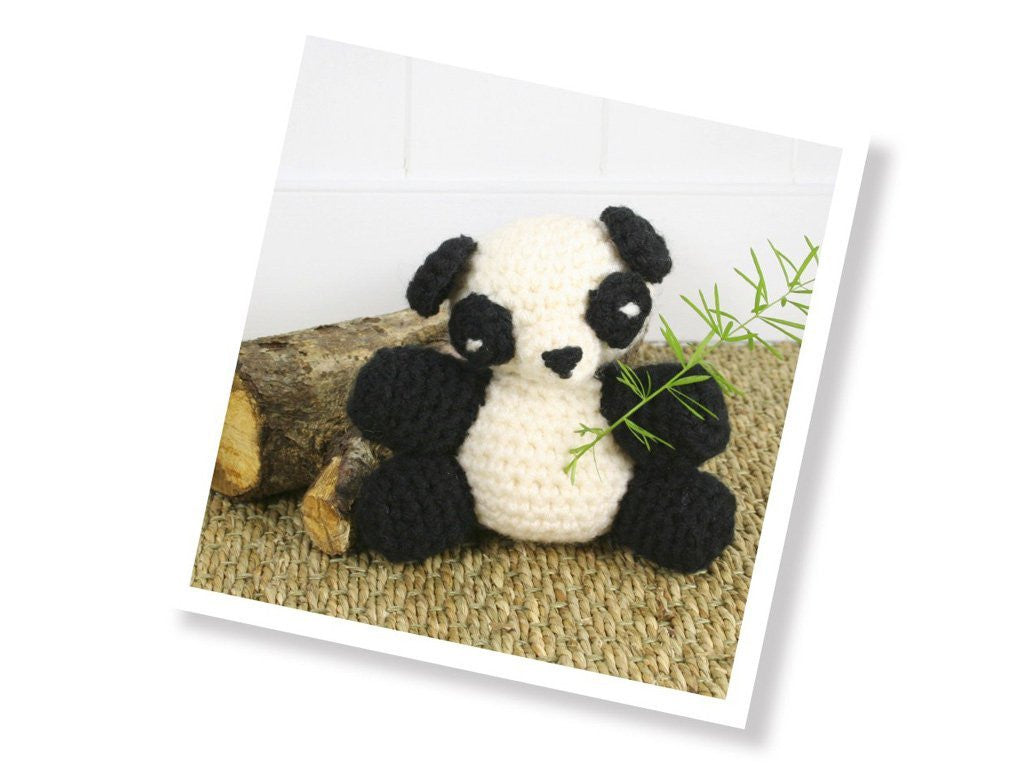 Patsy Panda Amigurumi Crochet Craft Kit - hanrattycraftsgifts.co.uk