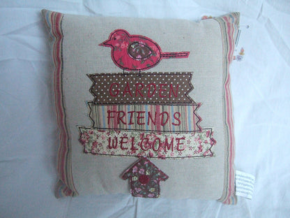 Garden Friends Welcome" Birds Themed Shabby Chic Decorative Cusion - hanrattycraftsgifts.co.uk