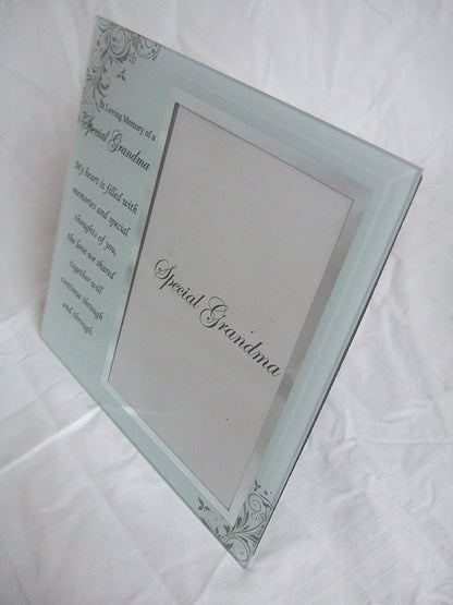 "In Loving Memory, Special Grandma" Memorial Glass 6"x4" (15x10cms) Photo Frame with Sentimental Verse - hanrattycraftsgifts.co.uk