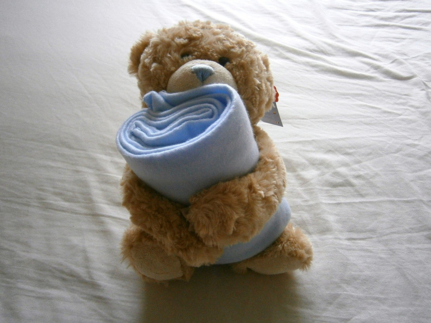 keel cuddle bear with blanket 25 cm - hanrattycraftsgifts.co.uk